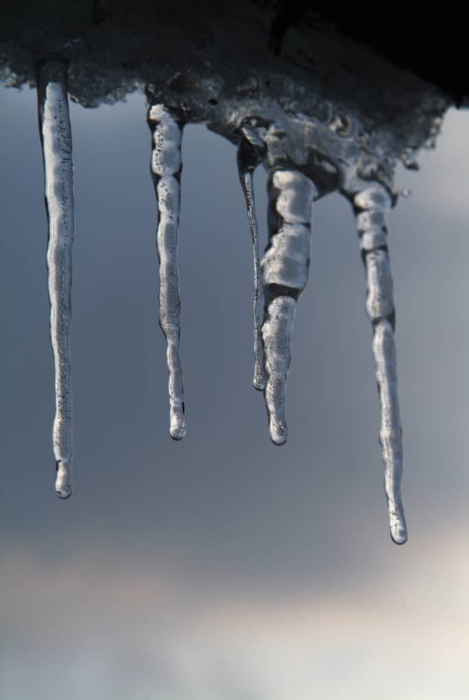 image of frozen air conditioning line