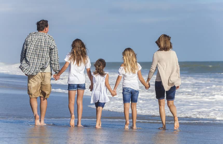 image of family on vacation in NJ