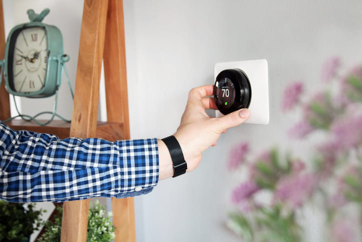 Adjusting Temp on Smart Thermostat