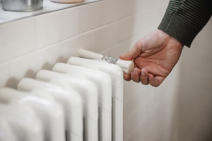 Adjusting Heat on Radiator